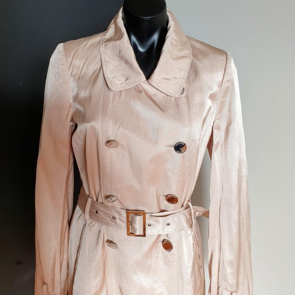Women's size 12 'FOREVER NEW' Gorgeous champagne double breasted coat - EUC - Picture 2 of 4